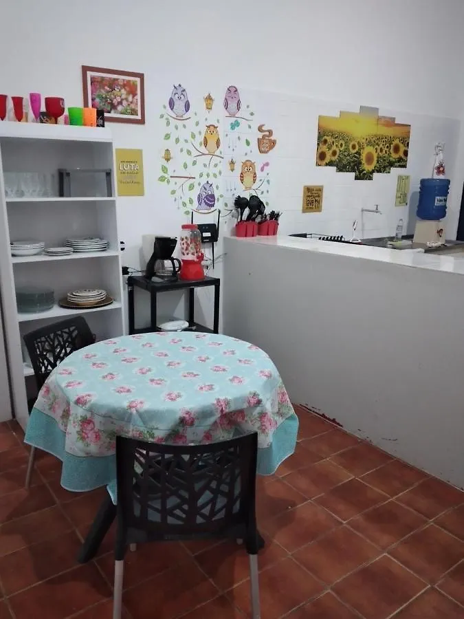 Casa Das Flores Colorado - Aluguel De Quartos Com Camas De Casal - Banheiros Compartilhados Brasília Casa de hóspedes