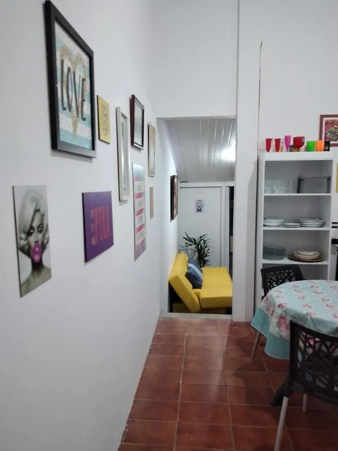 Casa Das Flores Colorado - Aluguel De Quartos Com Camas De Casal - Banheiros Compartilhados Brasília Casa de hóspedes